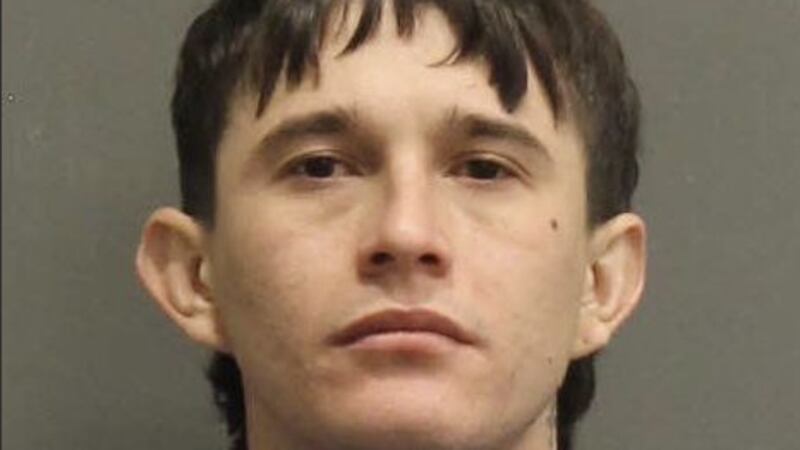 Detenido en operativo en el 2334 Hobson Pike en Antioch.