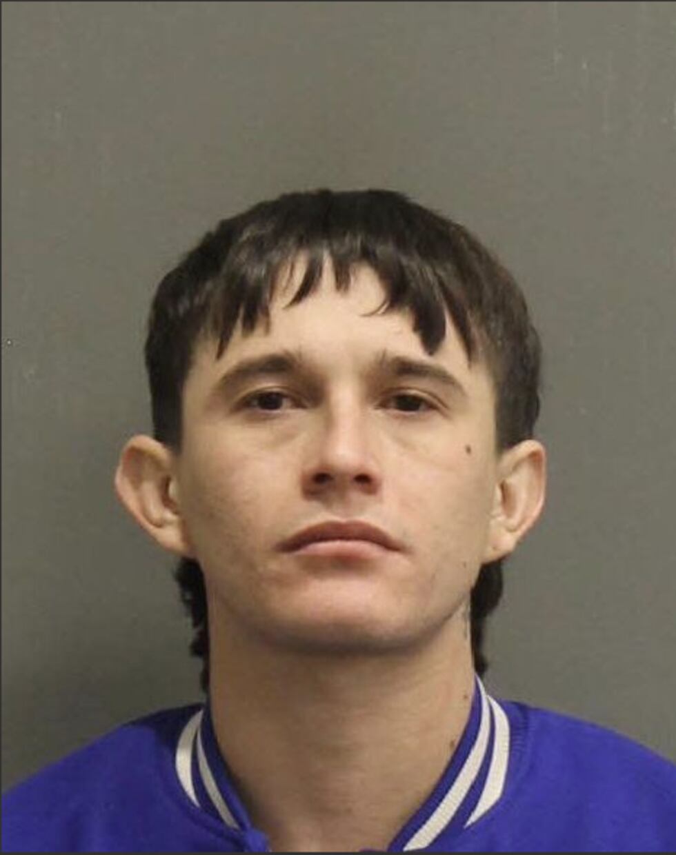 Detenido en operativo en el 2334 Hobson Pike en Antioch.