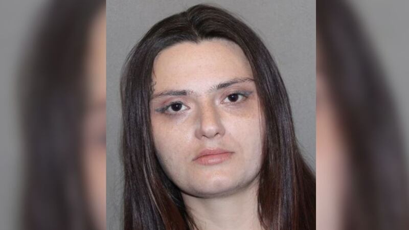 Una madre de Texas está acusada de abandonar a su bebé en el baño de un McDonald's, según las...