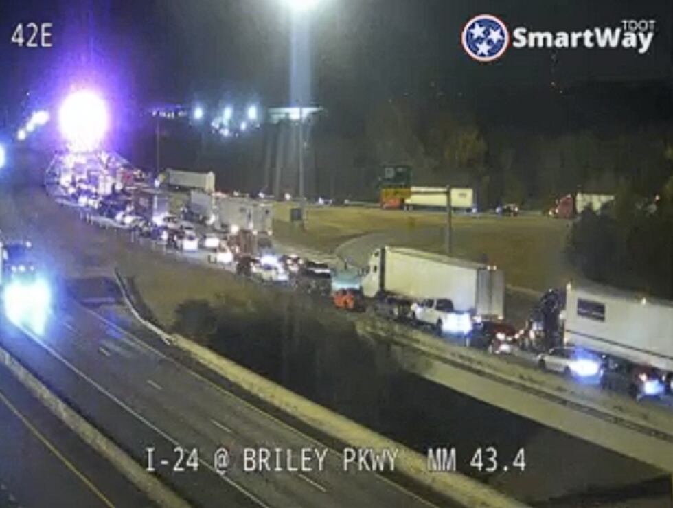 Accidente mortal sobre la I-24 Oeste reportado después de las 7 p.m.