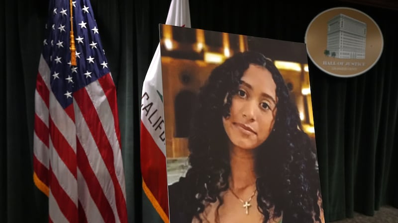 Una foto de Celeste Rivas Hernandez se exhibe el lunes 20 de abril de 2026 en Los Ángeles,...