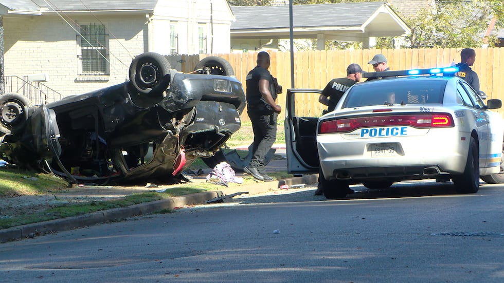 Scene of pursuit crash at Bayliss Avenue and Wrenwood Street in Memphis, Thursday, Oct. 23, 2025