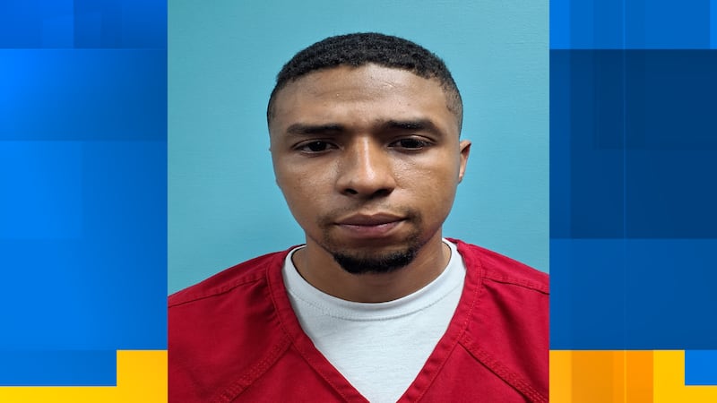 Elvis Salazar