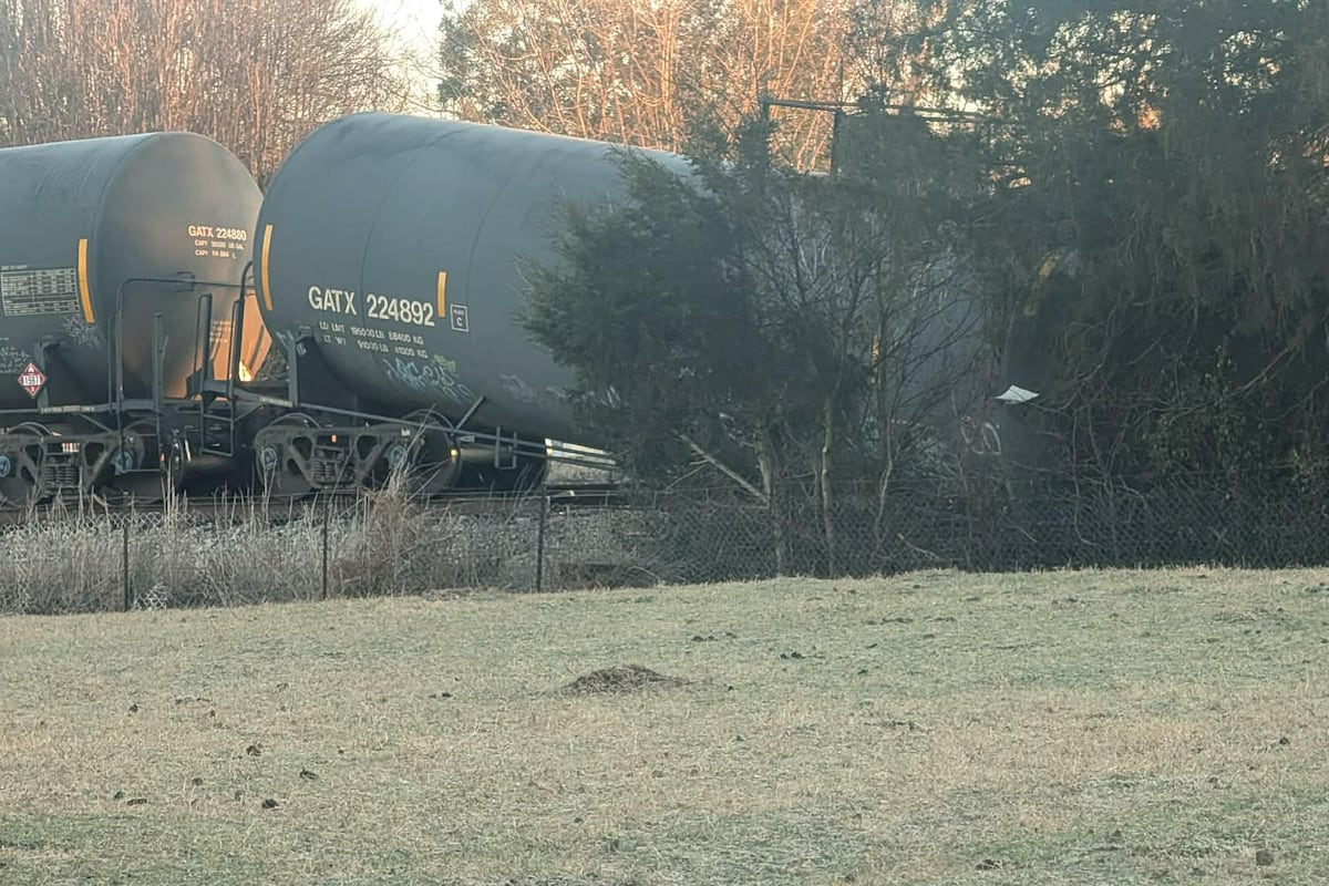 preloaded gallery image