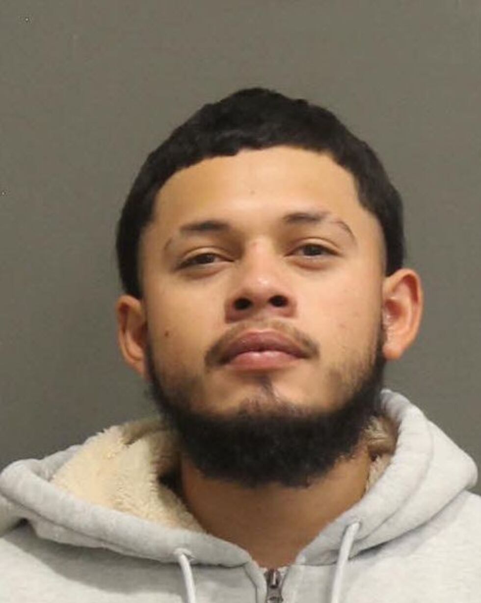 Edgar Lopez, de 20 años acusado por la policía por hacer declaraciones falsas sobre el...