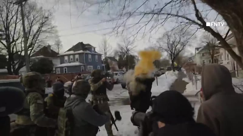 "Le pido a los agentes federales que se larguen de Minneapolis", alcalde Jacob Frey