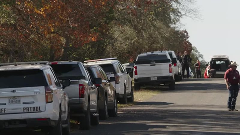 Identifican a sospechoso de balear a dos oficiales del Alguacil, quien luego murió a manos de...